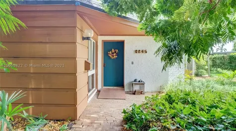 8245 SW 106th Street Miami FL 33156