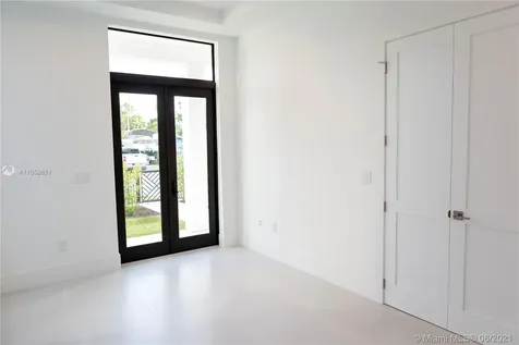 851 SE 11th Court Fort Lauderdale FL 33316