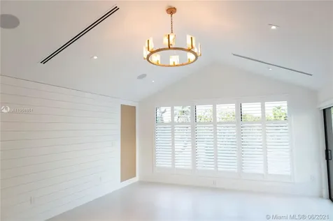 851 SE 11th Court Fort Lauderdale FL 33316