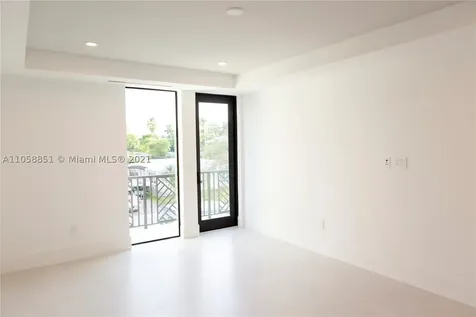 851 SE 11th Court Fort Lauderdale FL 33316