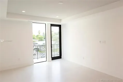 851 SE 11th Court Fort Lauderdale FL 33316