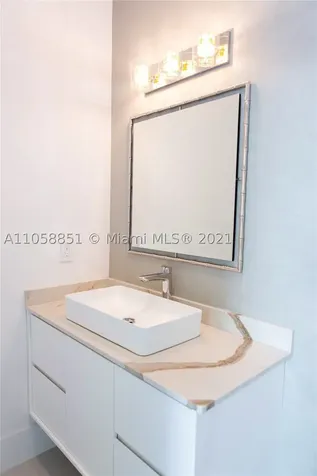 851 SE 11th Court Fort Lauderdale FL 33316