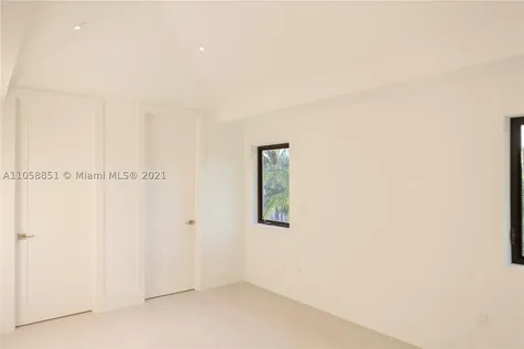851 SE 11th Court Fort Lauderdale FL 33316