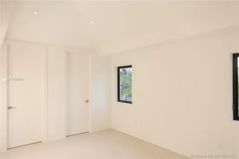 851 SE 11th Court Fort Lauderdale FL 33316