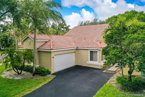 10100 NW 4th Street Plantation FL 33324