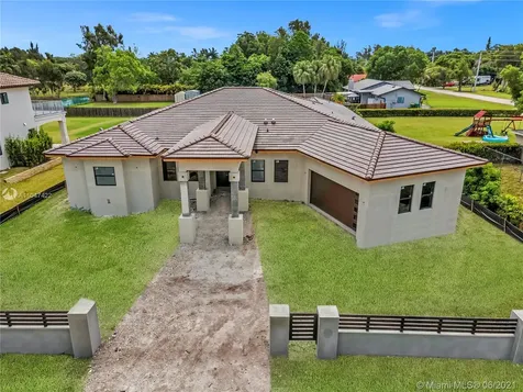 2160 NW 124th Avenue Plantation FL 33323