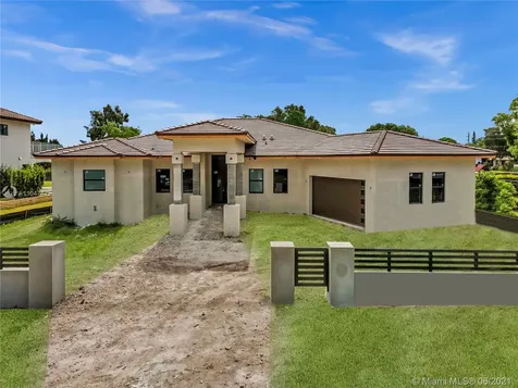 2160 NW 124th Avenue Plantation FL 33323