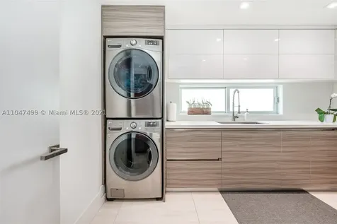 323 Atlantic Avenue Sunny Isles Beach FL 33160
