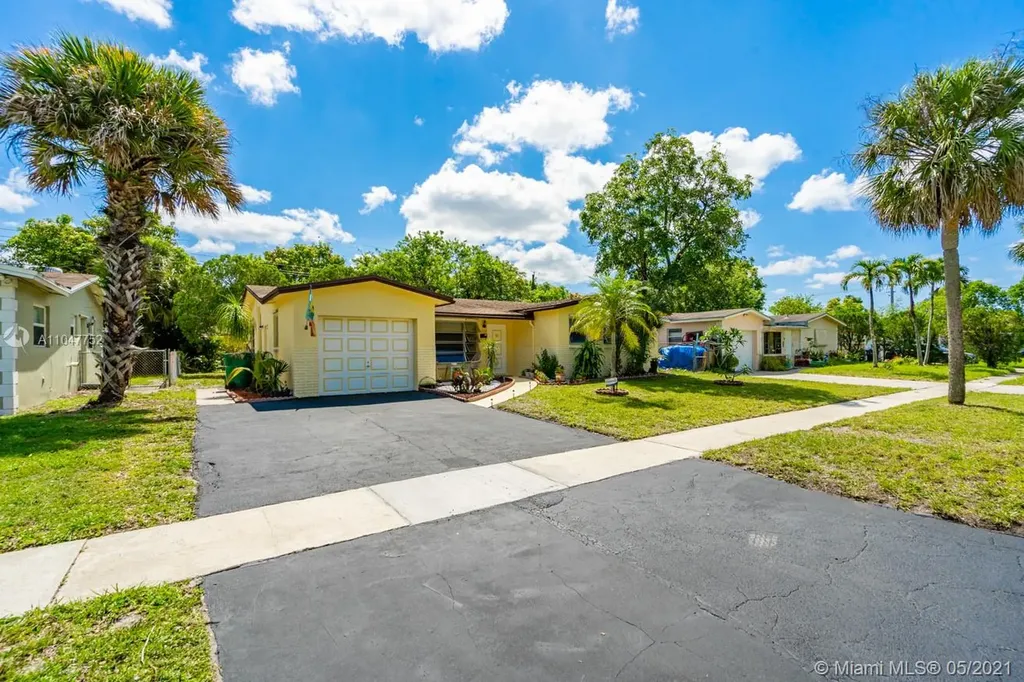 2200 NW 47th Terrace Lauderhill FL 33313