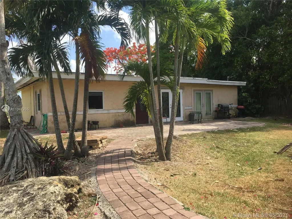 18990 SW 352nd Street Homestead FL 33034