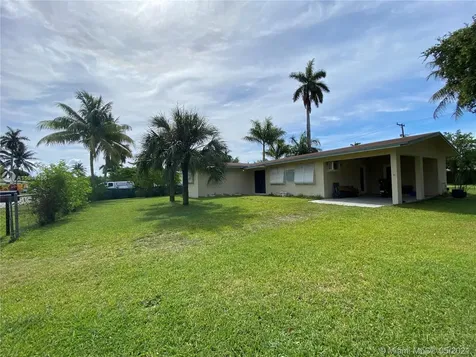 1424 NE 118th Street Miami FL 33161