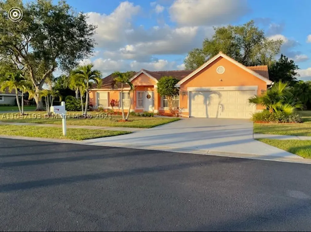 1335 SW Sandalwood Cove Port St. Lucie FL 34986