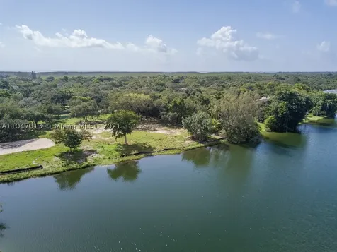 10640 Lakeside Drive Coral Gables FL 33156