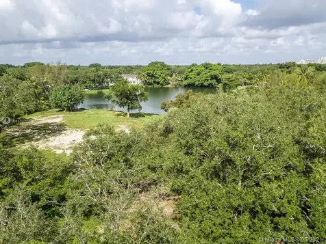10640 Lakeside Drive Coral Gables FL 33156