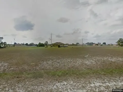 2020 NE Juanita Place Cape Coral FL 33909
