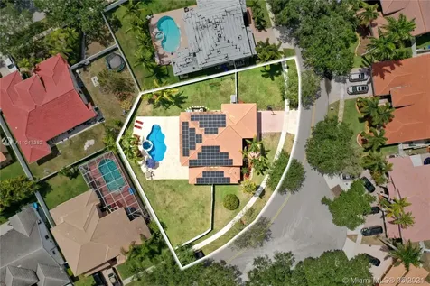 1592 NW 182nd Way Pembroke Pines FL 33029