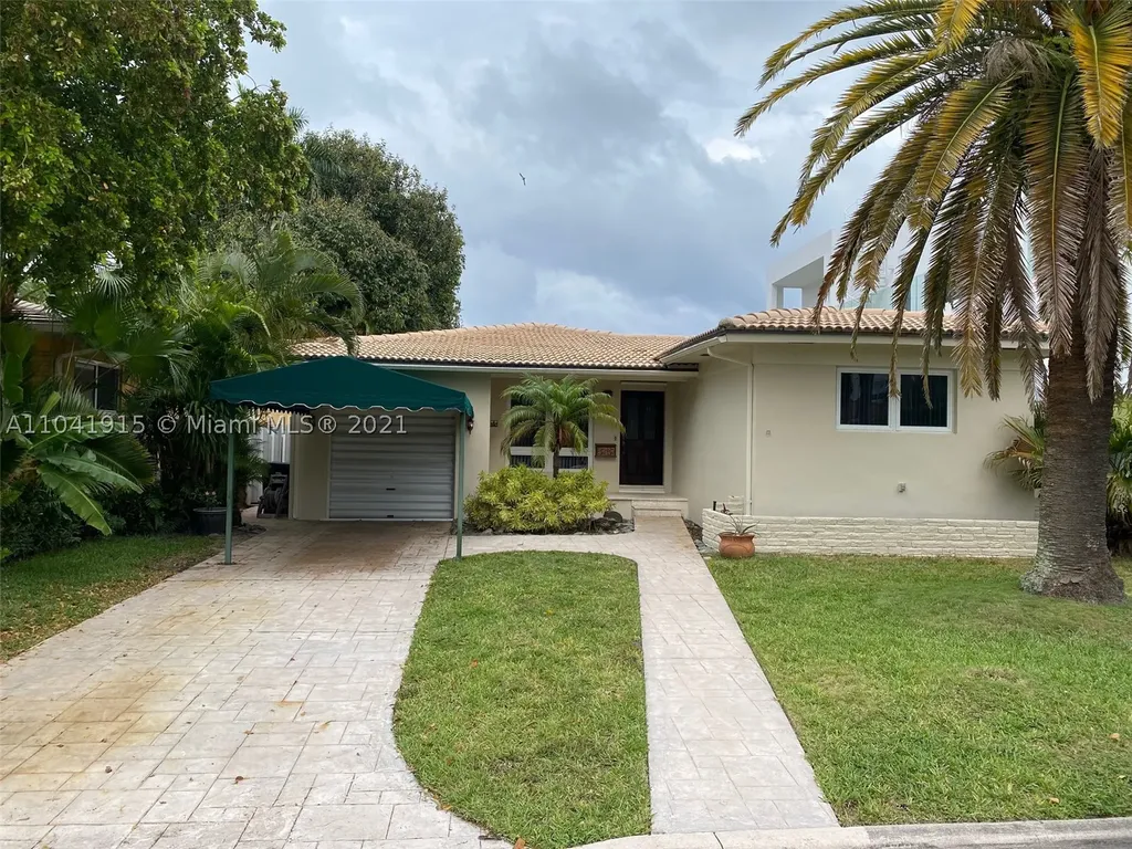 9557 Carlyle Avenue Surfside FL 33154