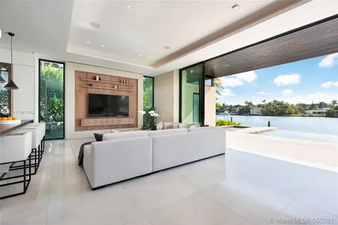 160 S Hibiscus Drive Miami Beach FL 33139
