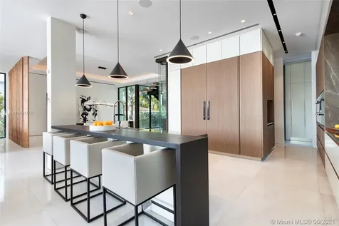 160 S Hibiscus Drive Miami Beach FL 33139