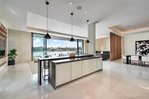 160 S Hibiscus Drive Miami Beach FL 33139