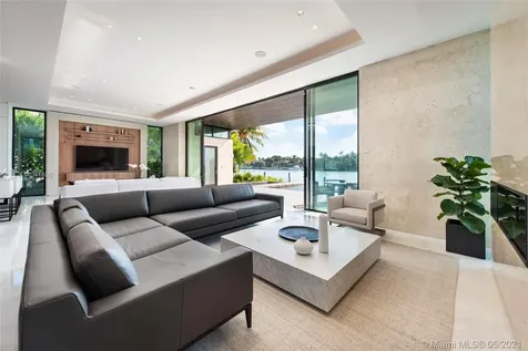 160 S Hibiscus Drive Miami Beach FL 33139