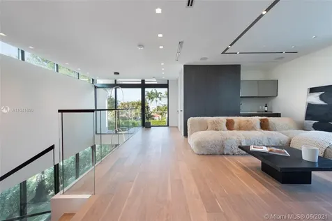 160 S Hibiscus Drive Miami Beach FL 33139