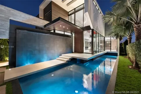 160 S Hibiscus Drive Miami Beach FL 33139