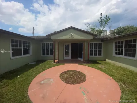 3305 SE 5th Street Pompano Beach FL 33062