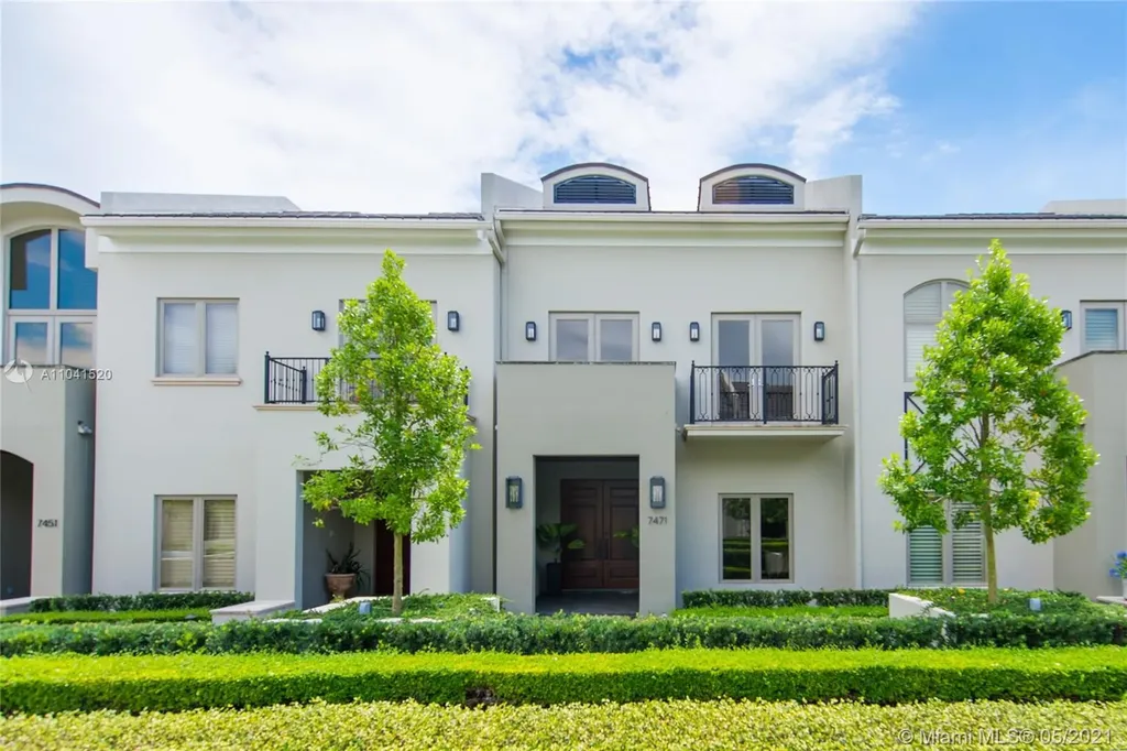 7471 SW 56th Court Miami FL 33143