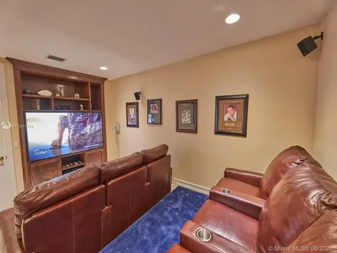 277 Galeon Court Coral Gables FL 33143