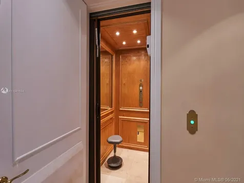 277 Galeon Court Coral Gables FL 33143