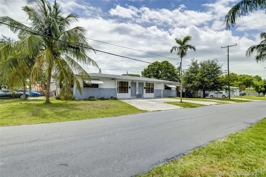 521 SW 9th Street Hallandale Beach FL 33009