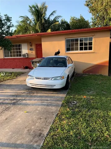 2813 Dewey Street Hollywood FL 33020