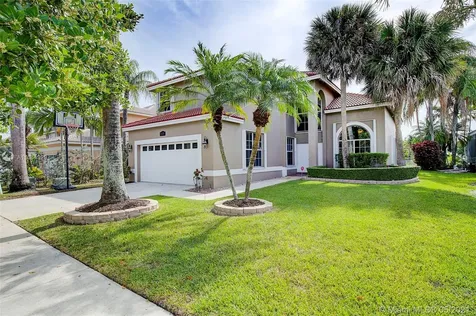 1171 NW 185th Avenue Pembroke Pines FL 33029