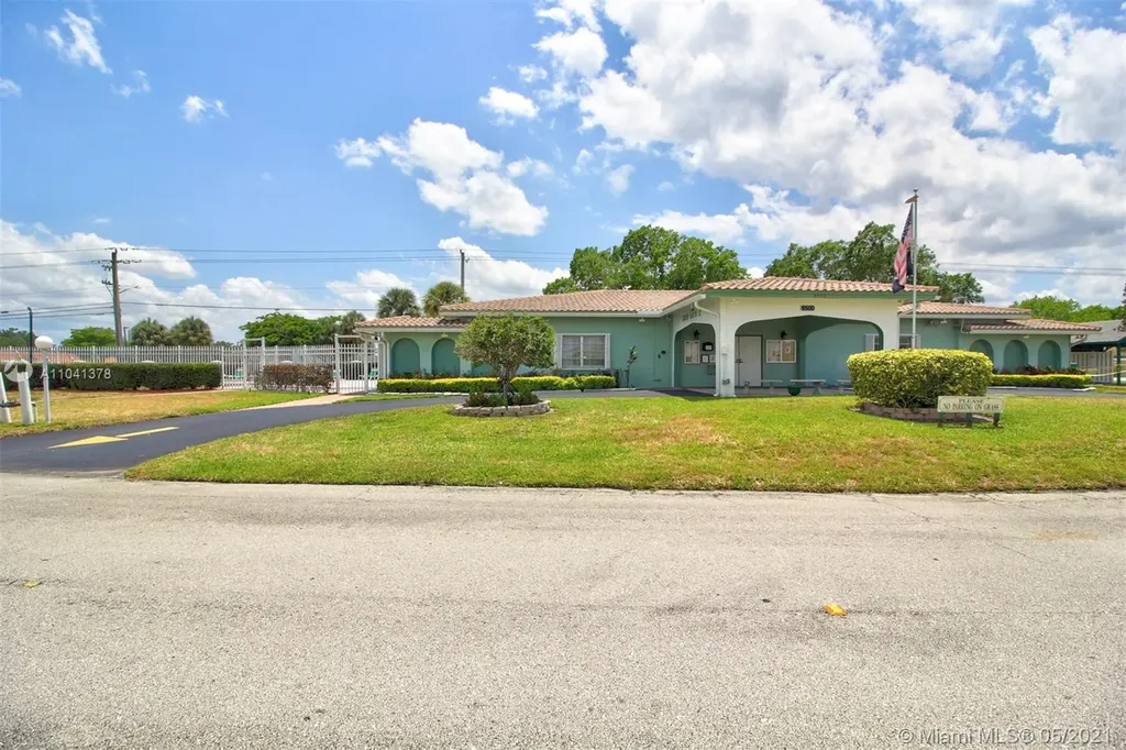 8607 NW 58th Place Tamarac FL 33321