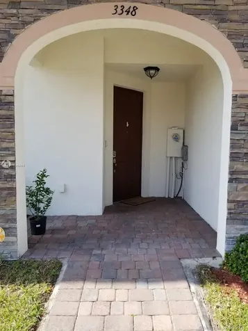 3348 W 92nd Place Hialeah FL 33018