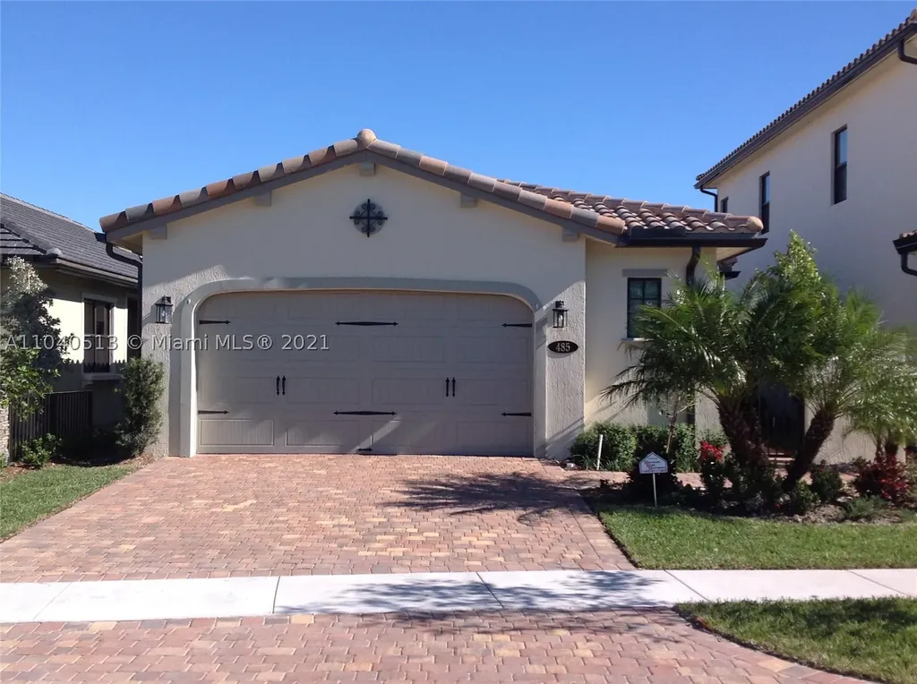485 SW 113th Lane Pembroke Pines FL 33025