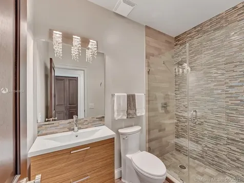 2255 SW 105th Terrace Davie FL 33324