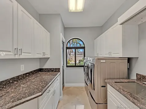 2255 SW 105th Terrace Davie FL 33324