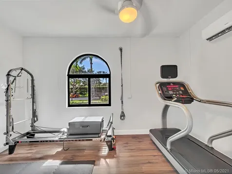 2255 SW 105th Terrace Davie FL 33324