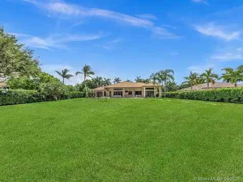 2255 SW 105th Terrace Davie FL 33324