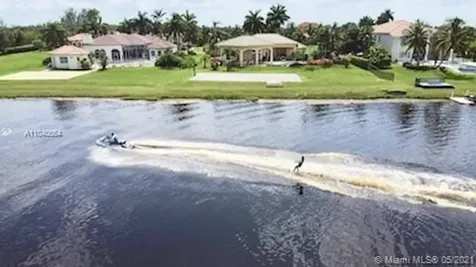 2255 SW 105th Terrace Davie FL 33324