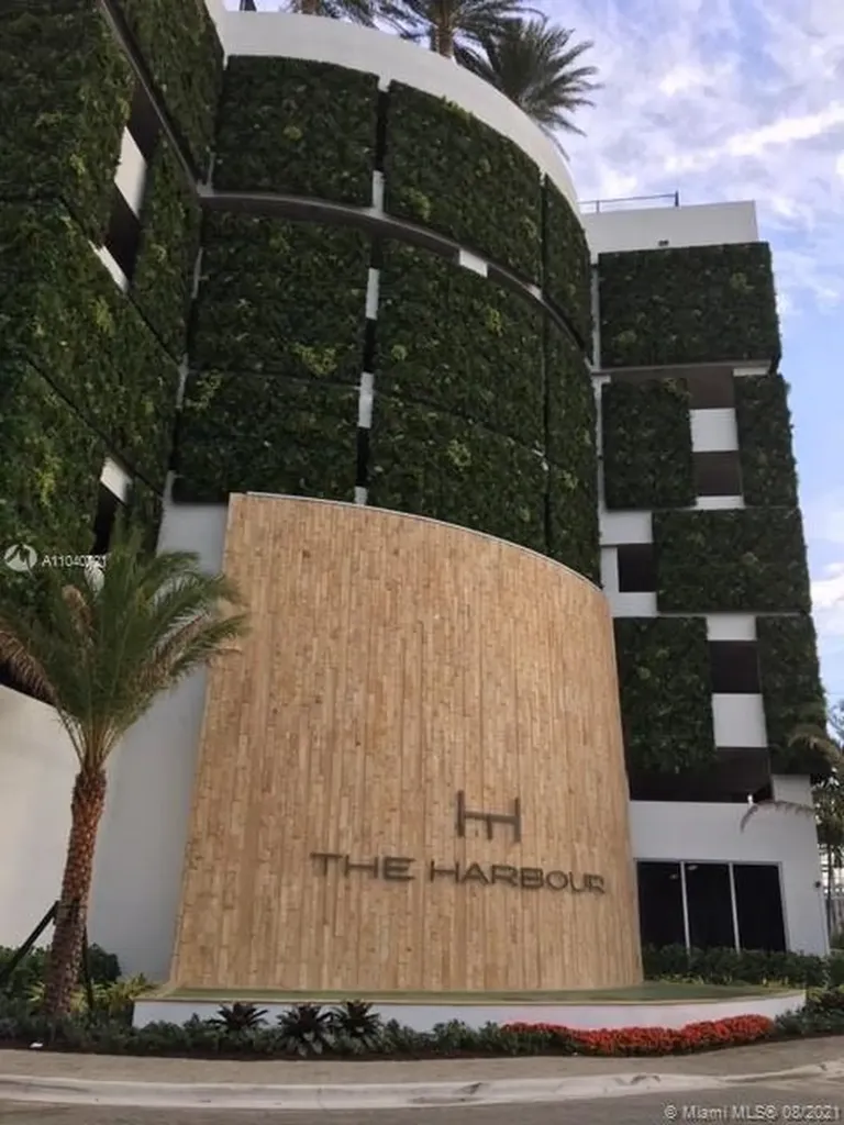 16385 Biscayne Boulevard North Miami Beach FL 33160