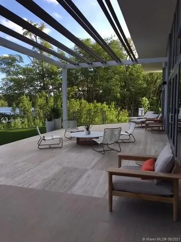 16385 Biscayne Boulevard North Miami Beach FL 33160