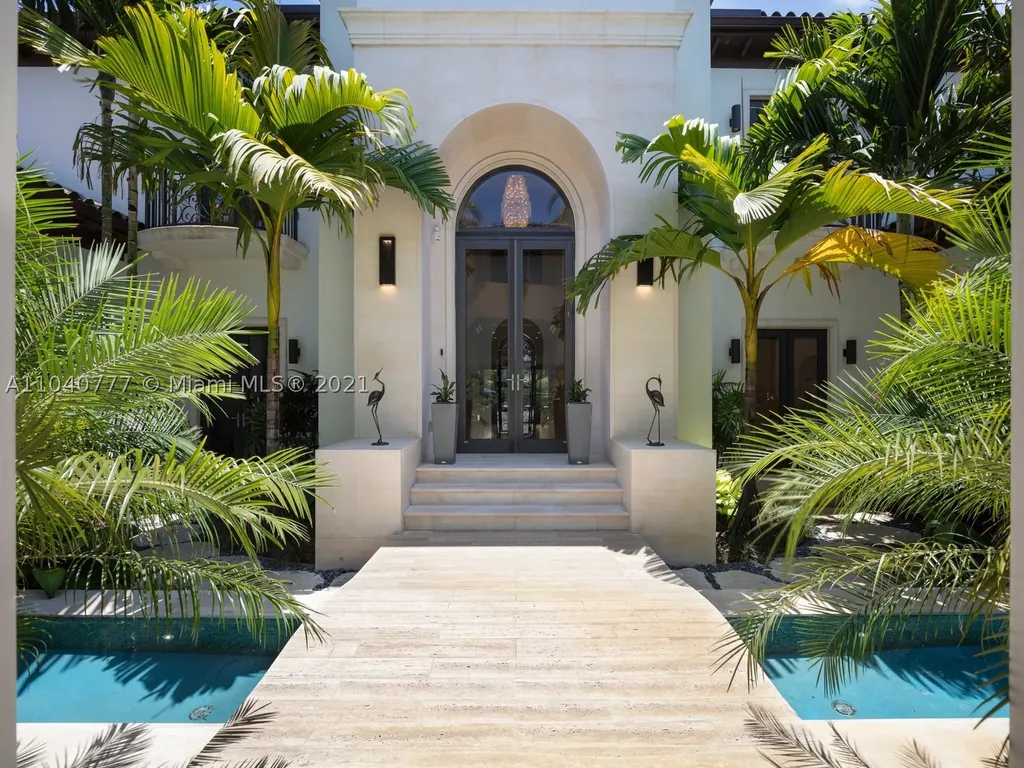 6220 SW 92nd Street Pinecrest FL 33156