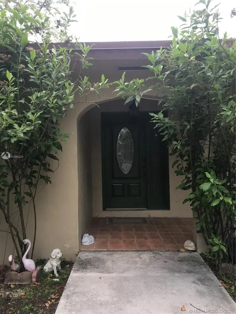 20195 SW 190th Street Miami FL 33187