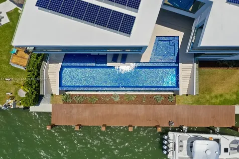 1133 Belle Meade Island Drive Miami FL 33138