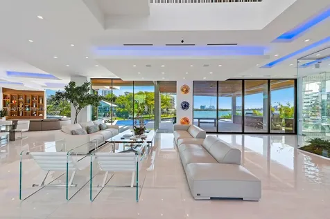 1133 Belle Meade Island Drive Miami FL 33138