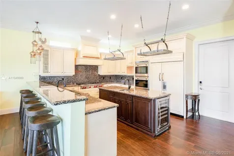 5561 NE 33rd Avenue Fort Lauderdale FL 33308
