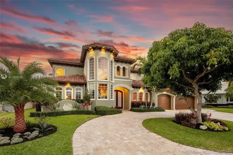 5561 NE 33rd Avenue Fort Lauderdale FL 33308